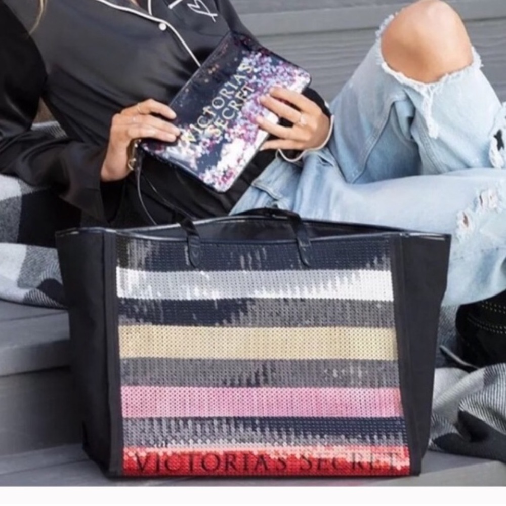 VIctoria’s Secret sequin Large Tote NEW - Picture 2 of 8
